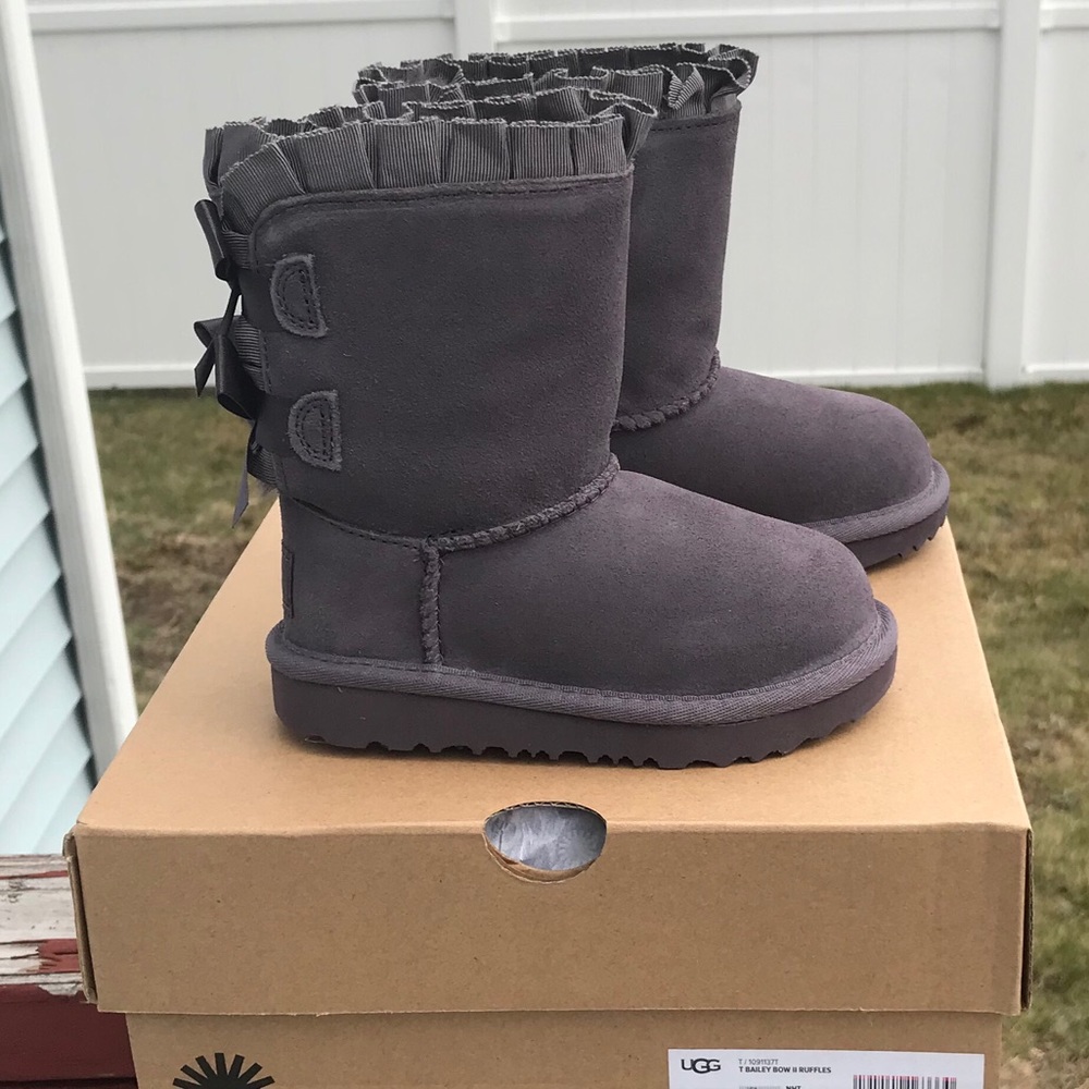 UGG Bailey Bow II Ruffles - Picture 3 of 6